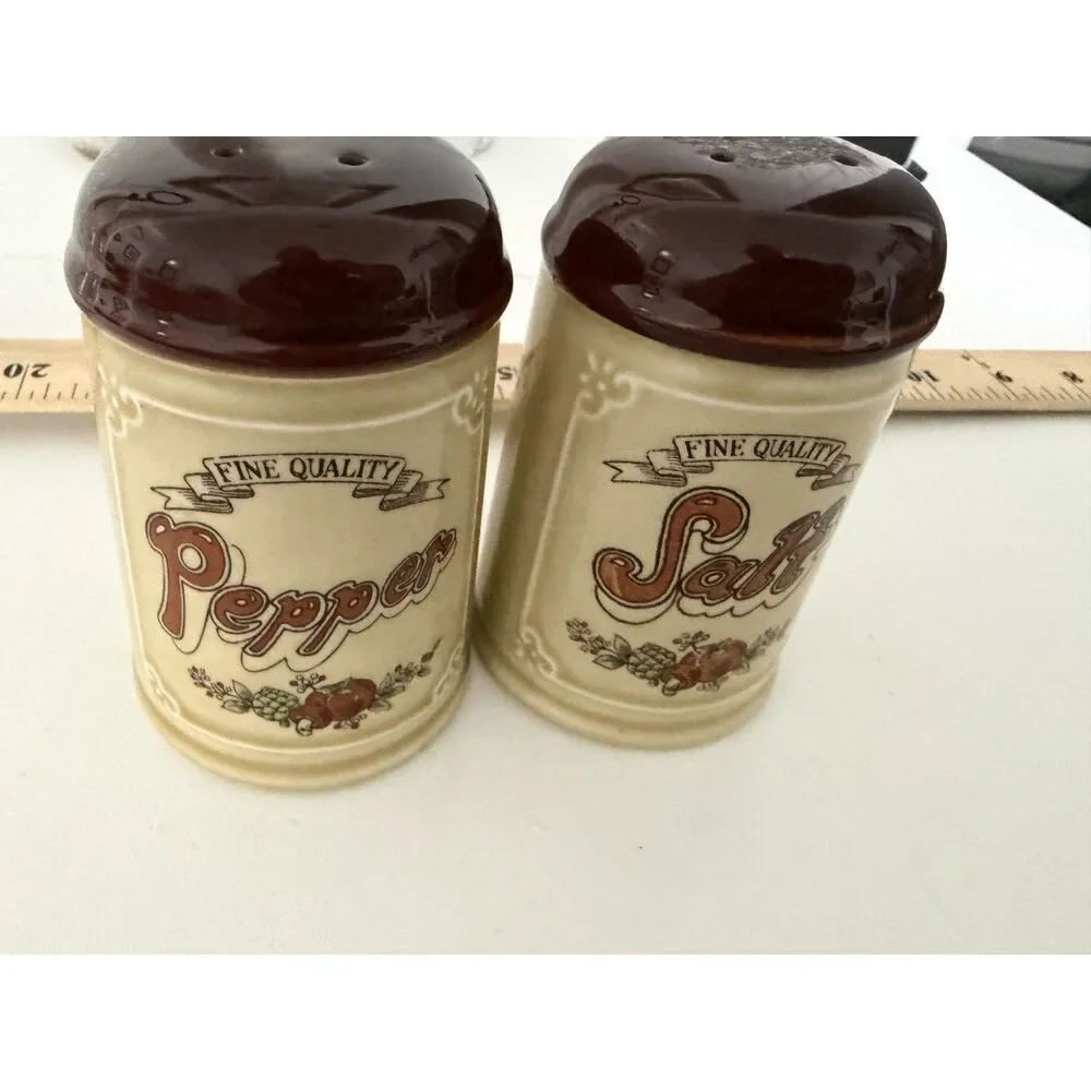 Vtg fine quality Japan Asake stoneware salt and pepper shakers with vegetable m